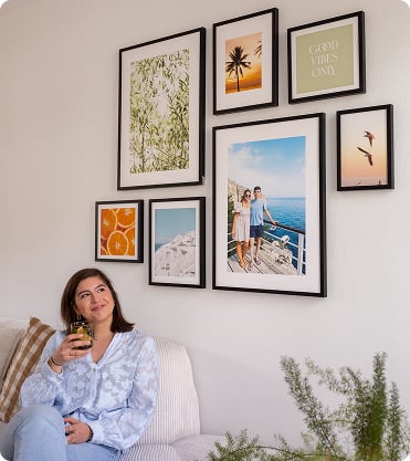 Varying sizes of flexframes with warm colors